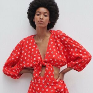 ZARA Red Daisy Floral Print Tie-Front Linen Blend Cropped Blouse - XS